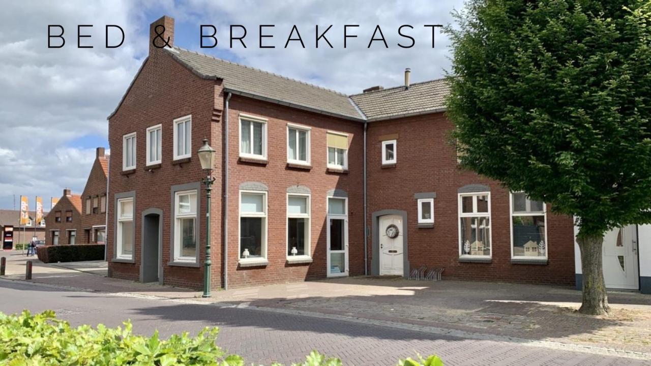 Het Gouden Hert Montfort Esterno foto
